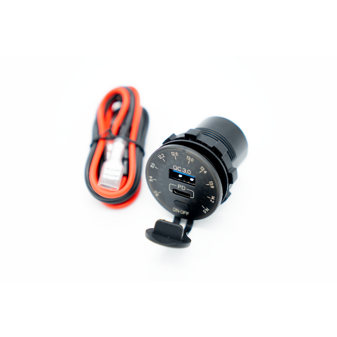 12V Dual USB-C USB-A Adapter inkl. LED Voltanzeige Voltmeter